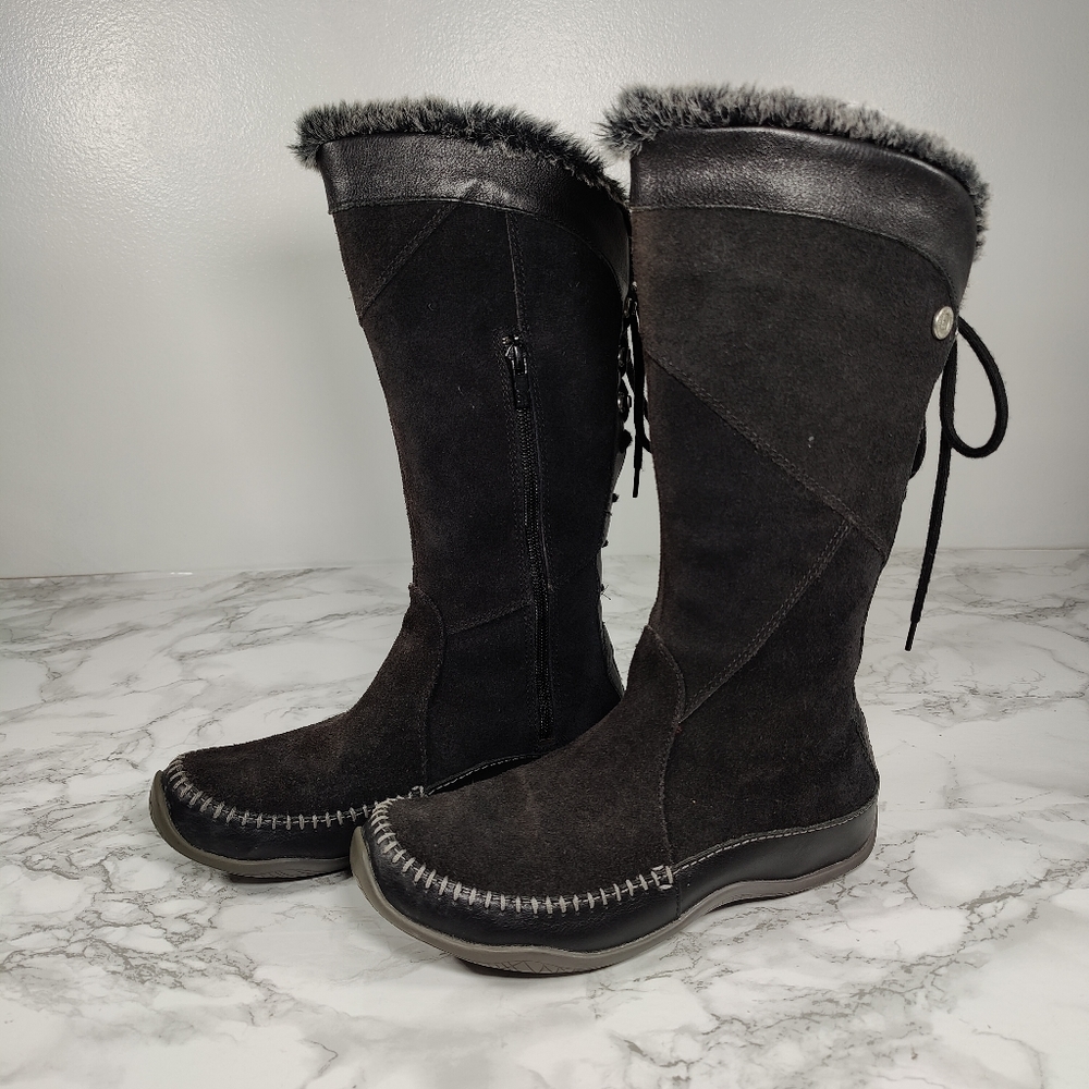 The North Face Janey Boots Size 7.5 Excellent condition! No flaws.